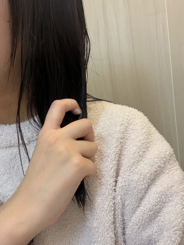 「ヘアミルク」「馴染ませる」「お風呂上がり」「ヘアケア」