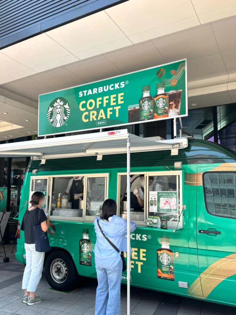 ヨドバシカメラ梅田に登場したスターバックスのキッチンカー