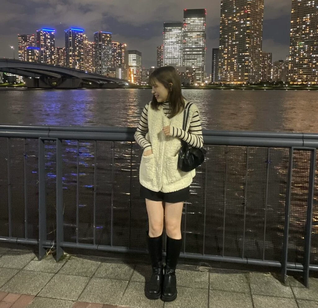 秋コーデ プチプラ ボアベスト ロングブーツ