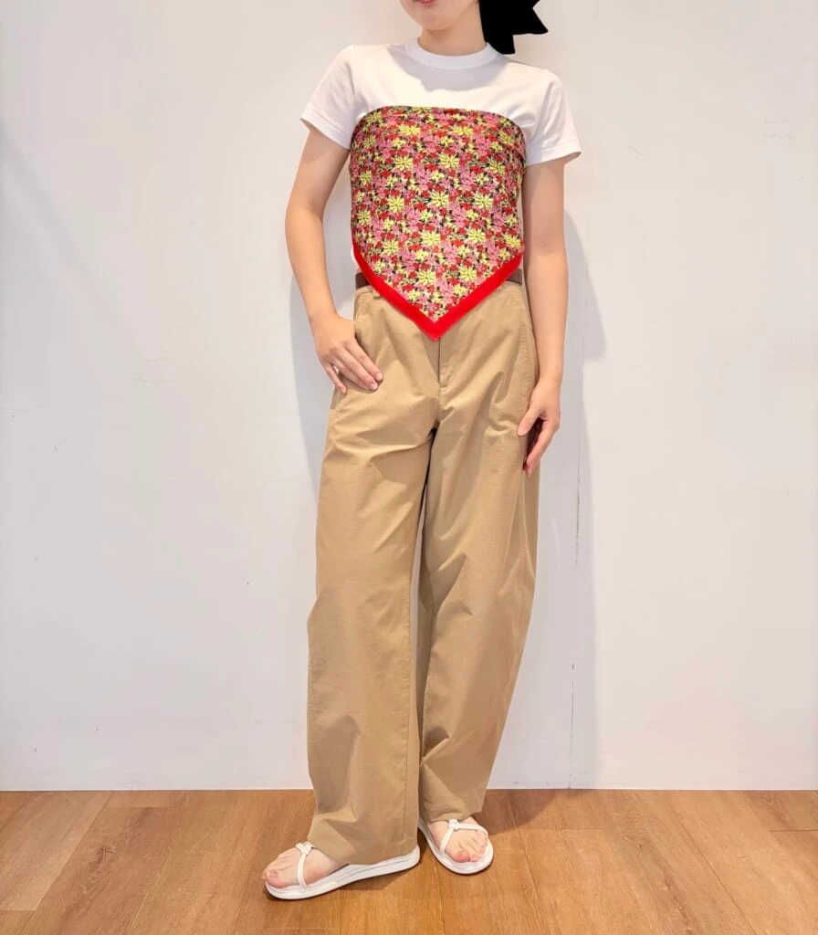 UNIQLOF.RISSO シルクプリントスカーフ
