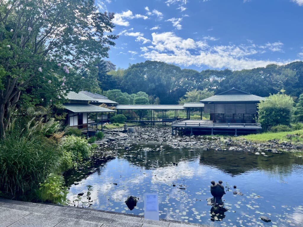 白鳥庭園1