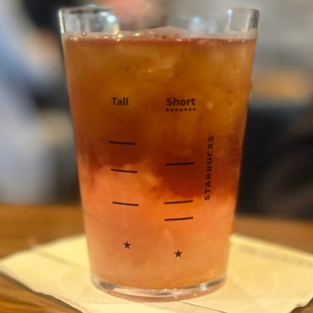 スタバ
スターバックス
クラフトジューシーピーチティー
