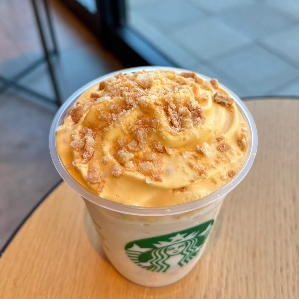 シュークリームフラペチーノ
クランチがザクザク
