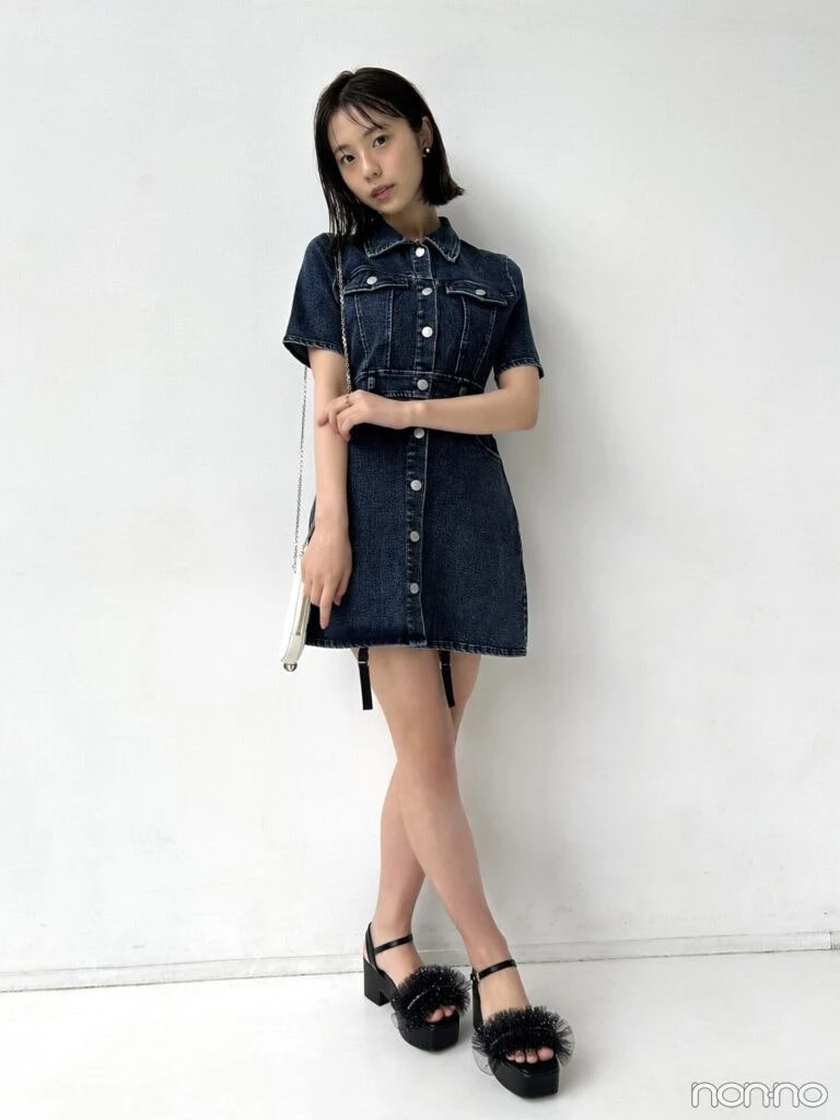 菊地姫奈の私服の全身