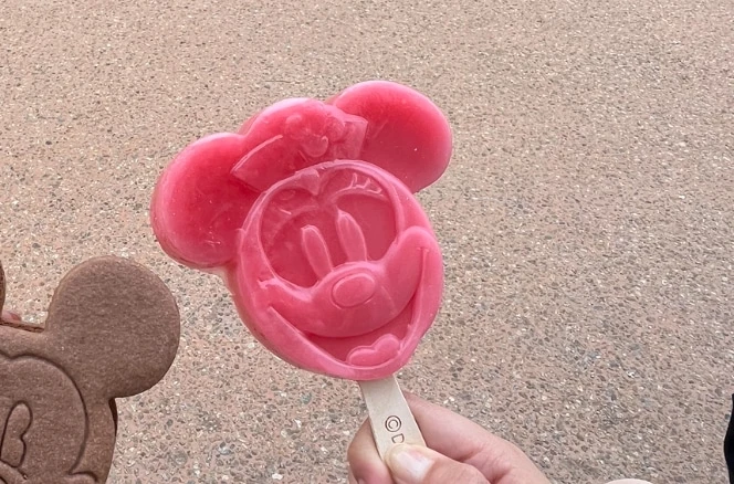 ディズニーアイス、ミニーアイス