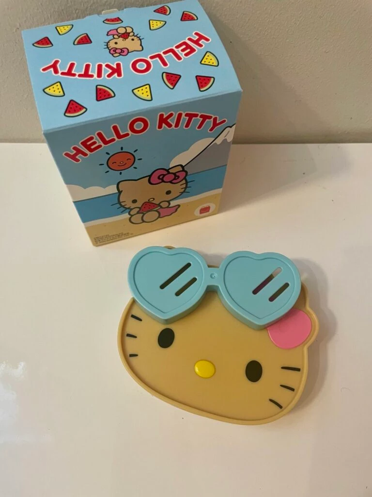 ハッピーセットハローキティのサングラスカップつきミニトレー