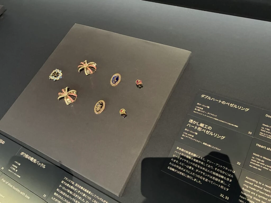 アクセサリー