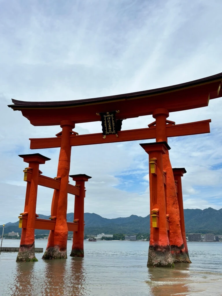 厳島神社 大鳥居 宮島 干潮