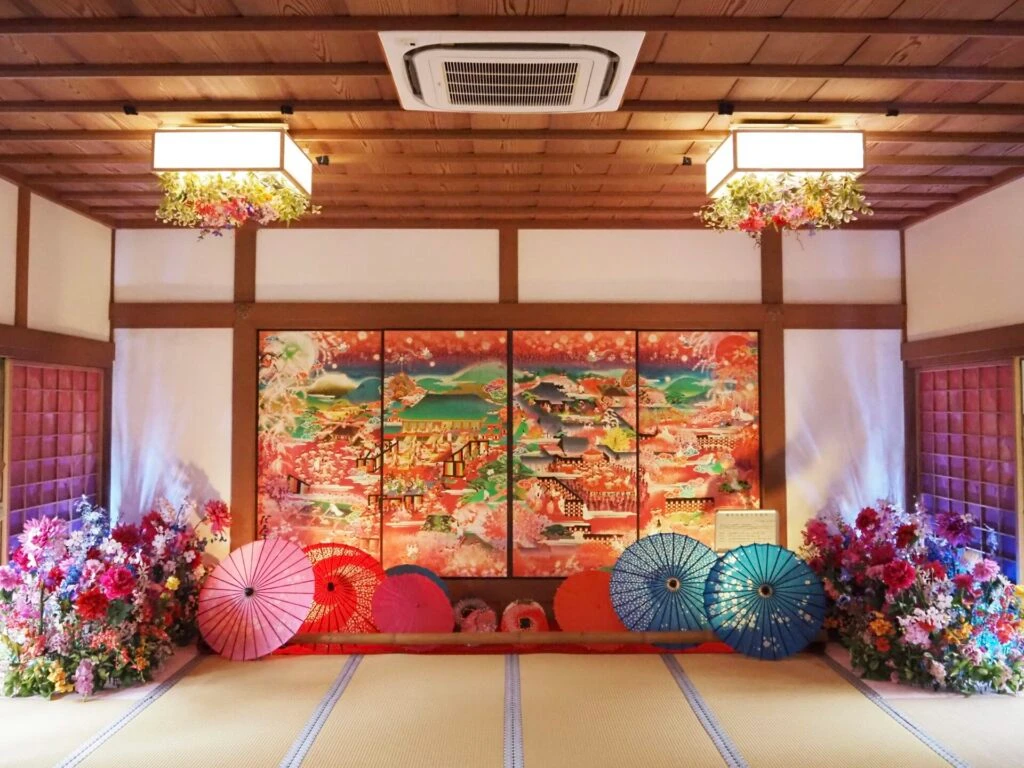 隨心院の極彩色梅匂小町絵図