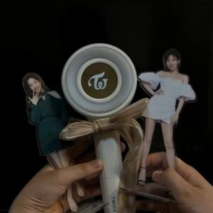 トワイスのペンライトとアクスタ