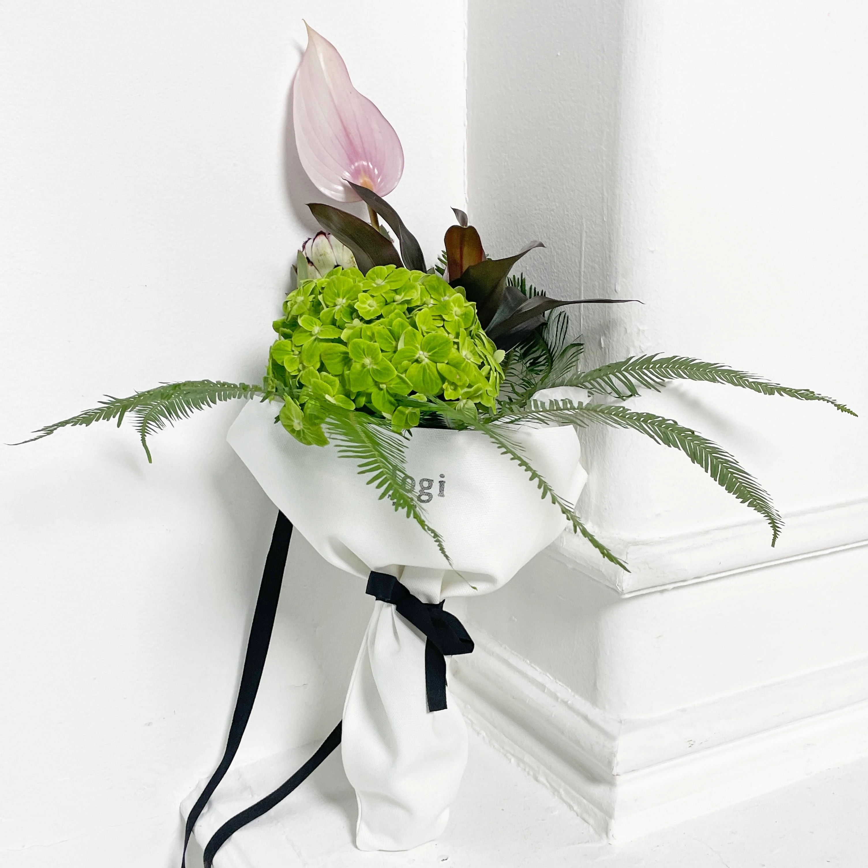 logi plants&flowersの花束のイメージ