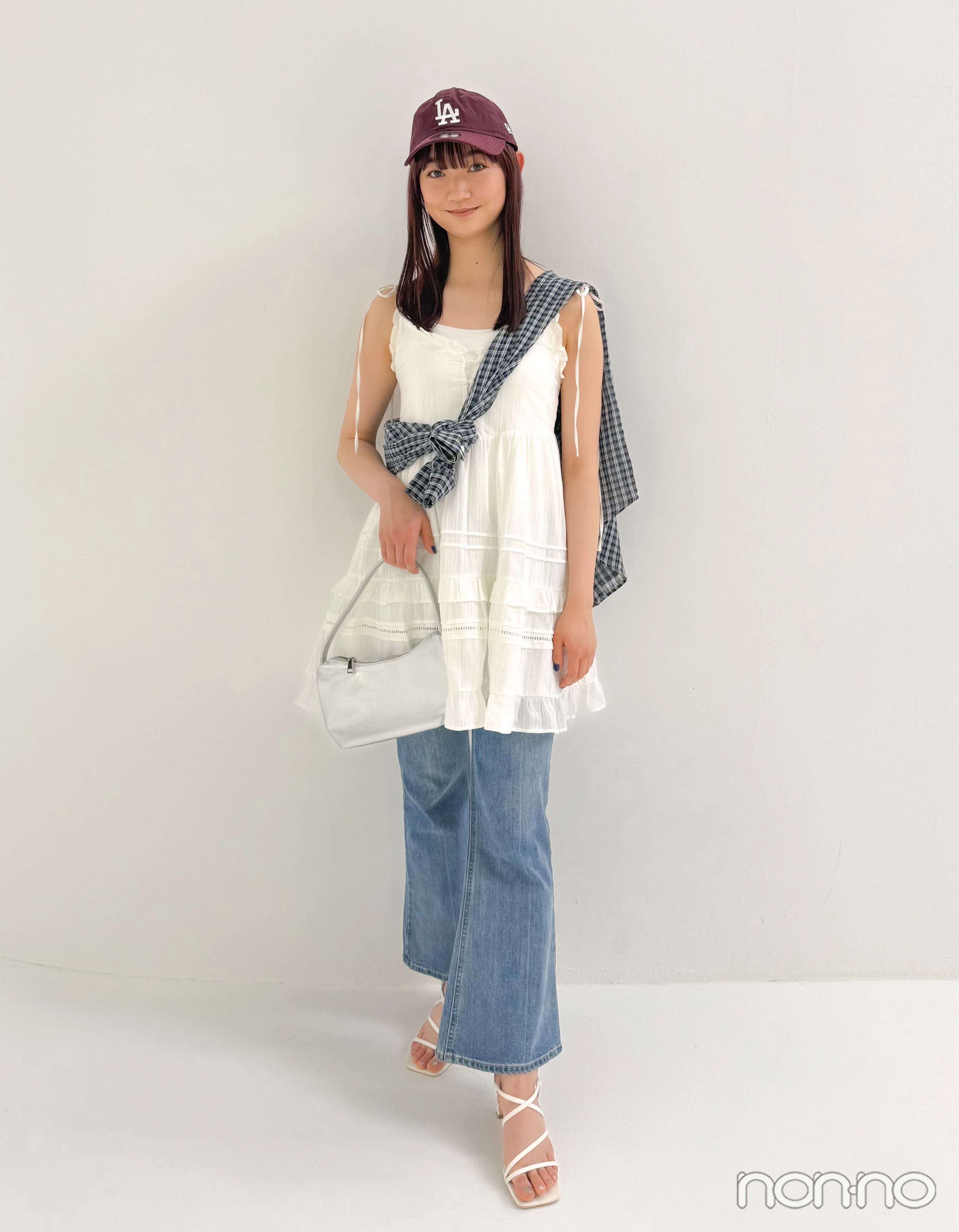私服を着た小宮山莉渚