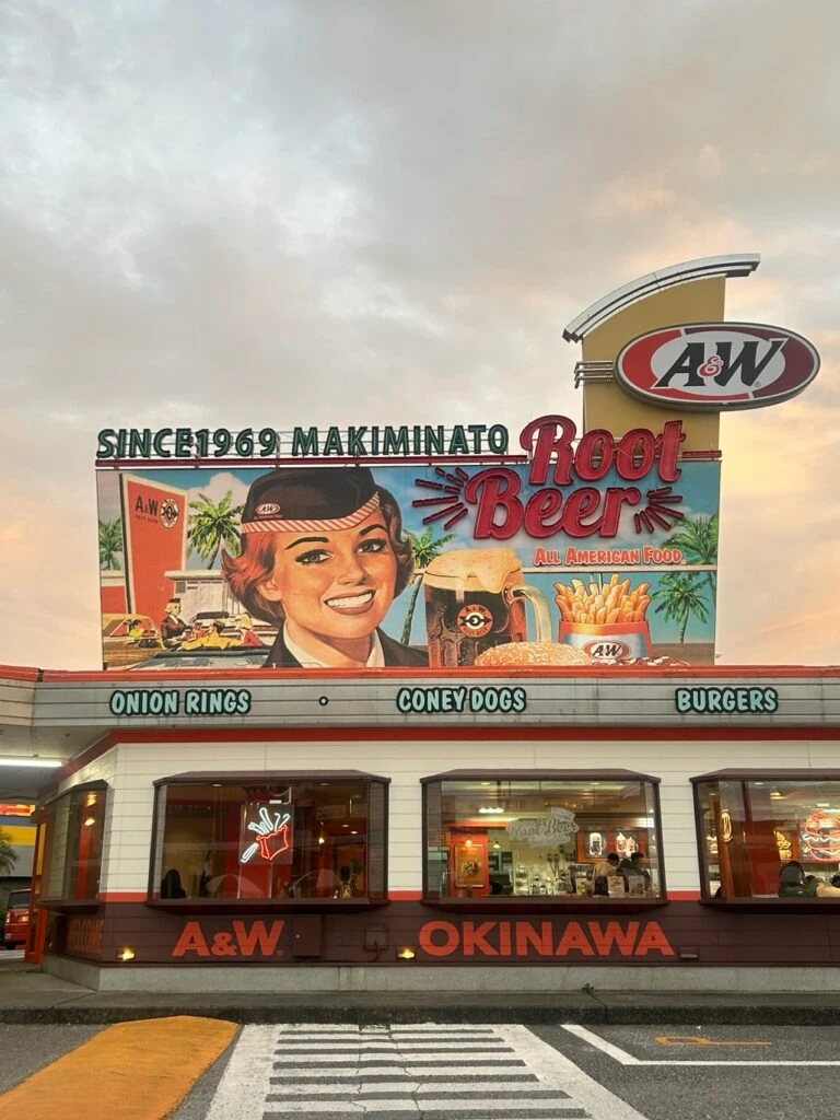 『A&W牧港店』の外観
