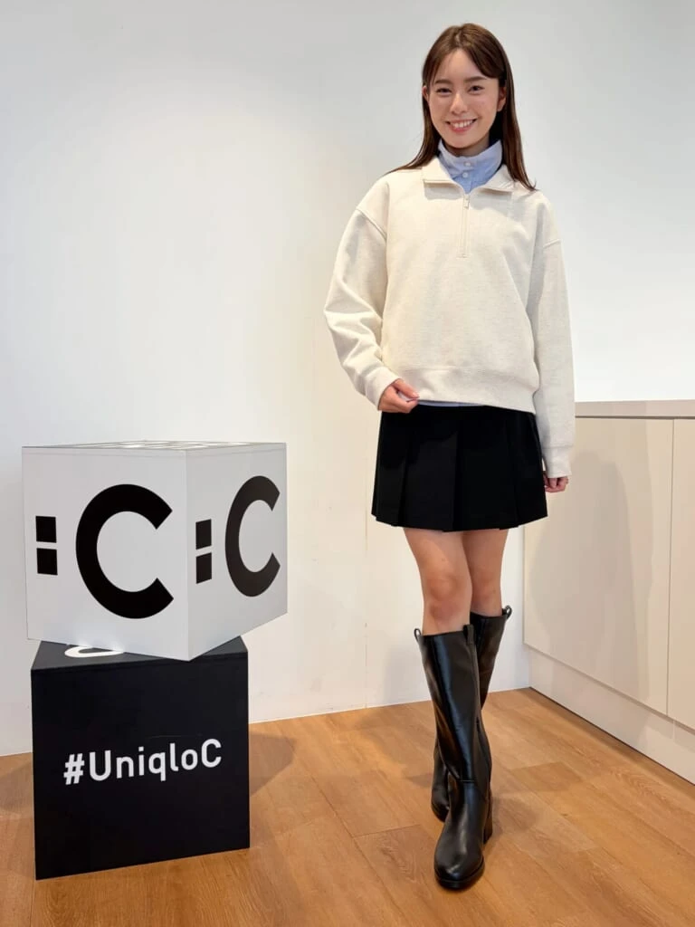ユニクロシー 試着会 ハーフジップスウェット ミニスカート コーデ