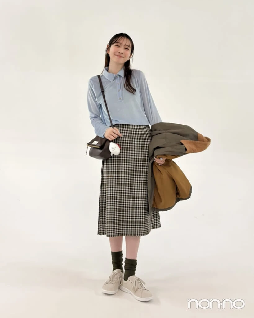 岡本夏美の冬私服（アウターなし・全身）