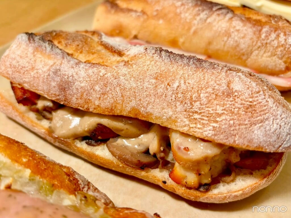 3種のきのこ＆ローストチキン　スターバックスバゲットサンド　スタバ