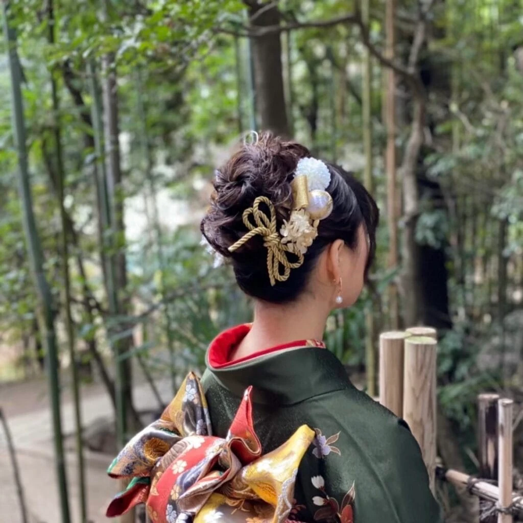 成人式 まとめ髪アレンジ 紐