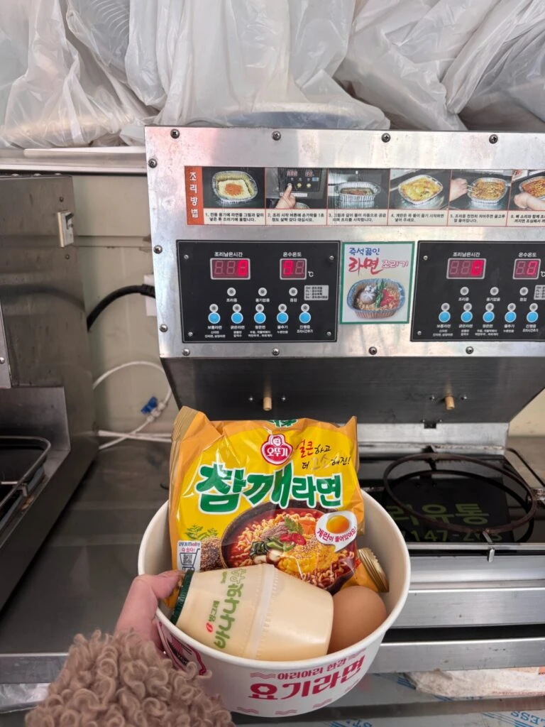 大学生エディターズ　漢江おすすめグルメ　漢江ラーメン
