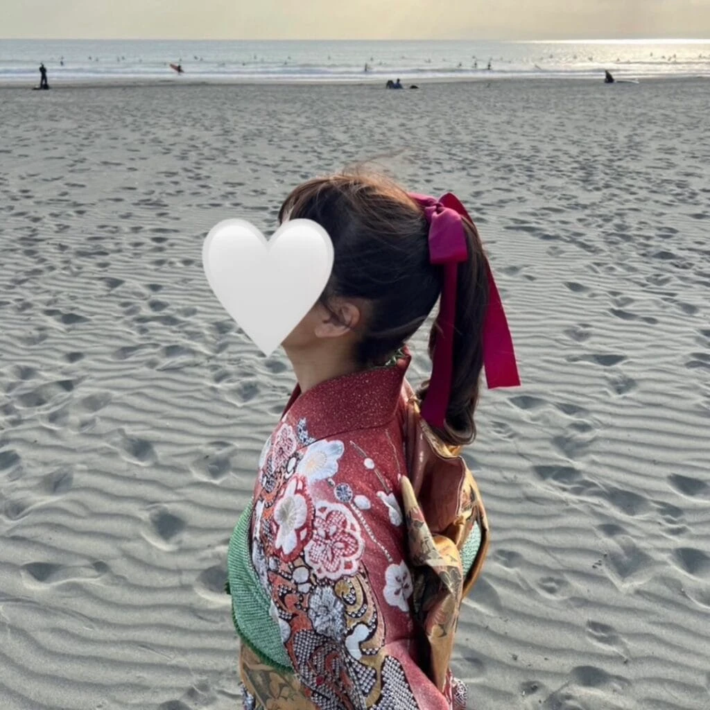 大学生エディターズの同窓会の髪型 コロネ巻きポニーテール