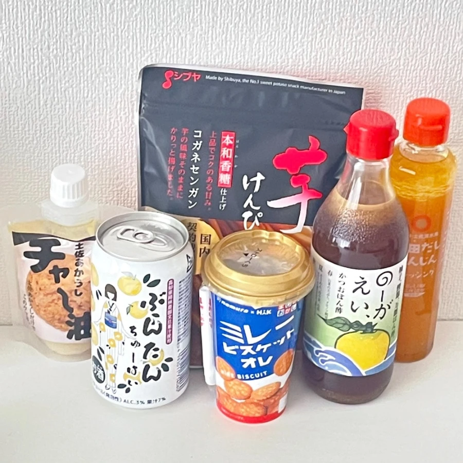 ご当地調味料である「土佐あかうしチャー油」や「宗田だし 人参ドレッシング」などを購入!