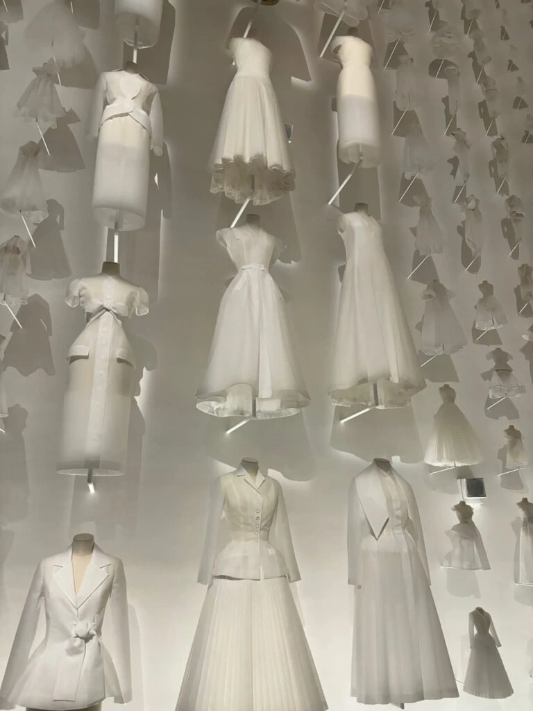 Diorの白のドレス