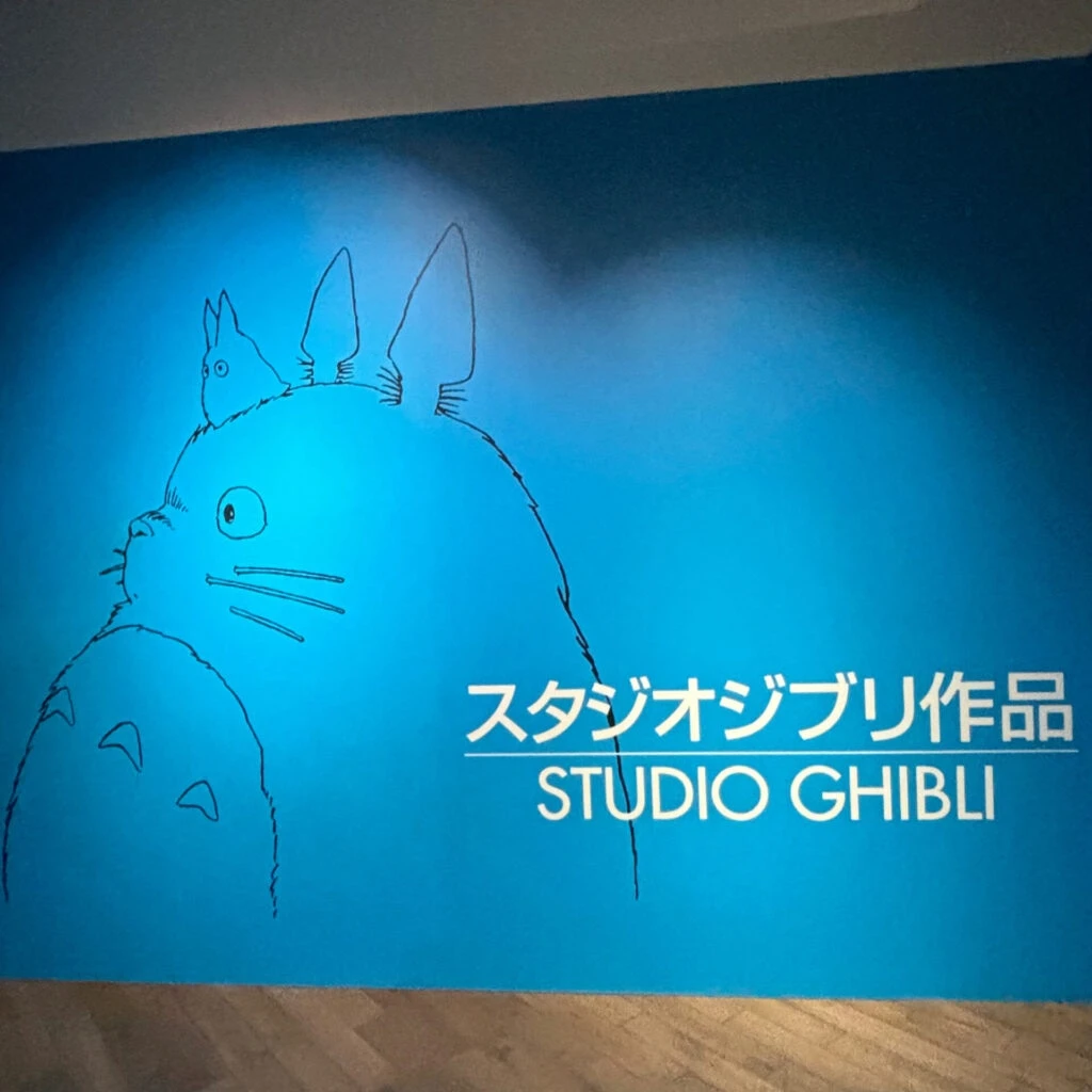 トトロの大きな展示