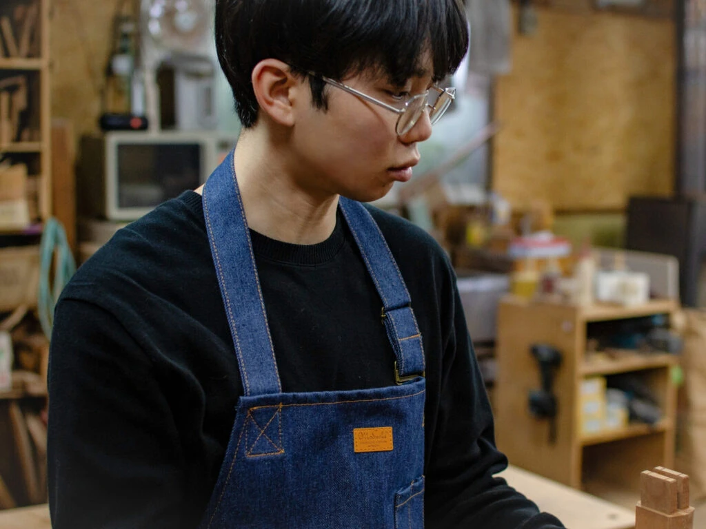かんながけを学ぶ友野一希さん