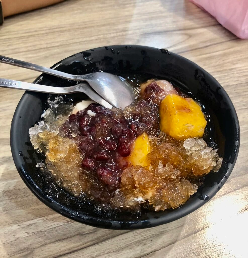 スイーツ　豆花　台湾　かき氷　豆腐　基山街　九份