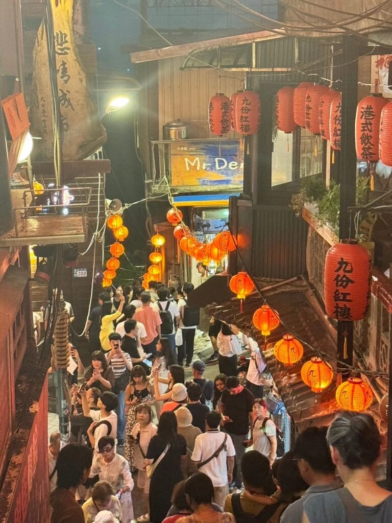九份　提灯　夜　夜景　街並み