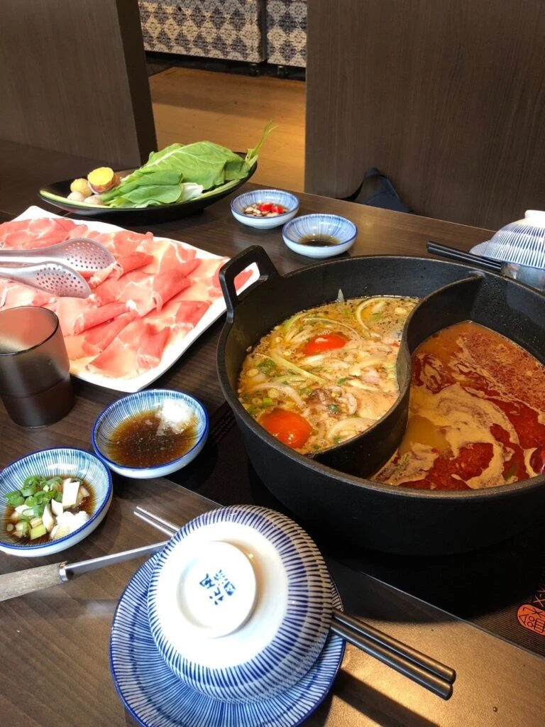 火鍋　肉多多　台湾