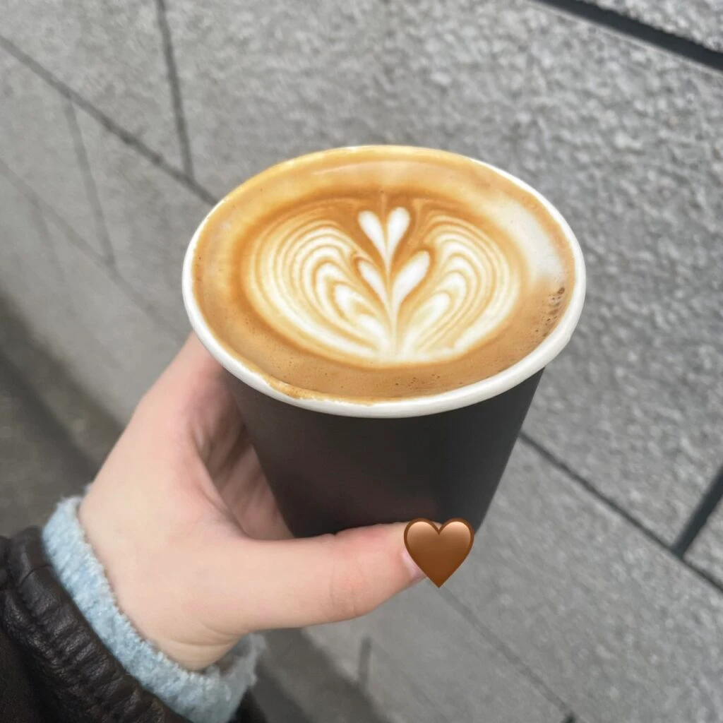 COFFEE BASE MEGURO　カフェラテ　ホット