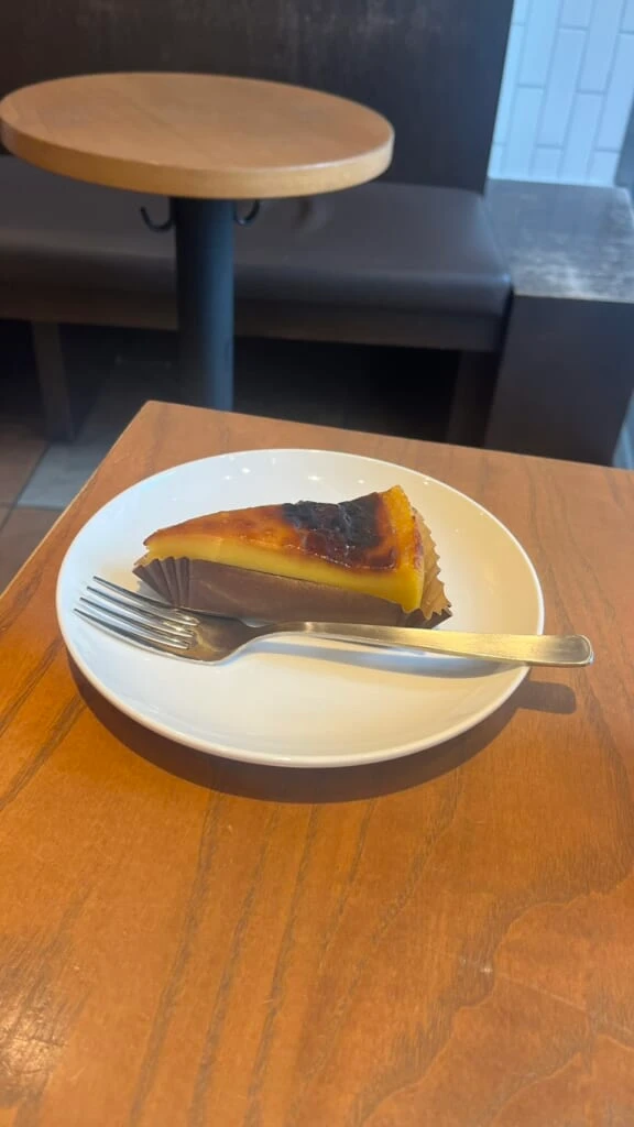 紅はるかと安納芋の焼き蜜芋ケーキ