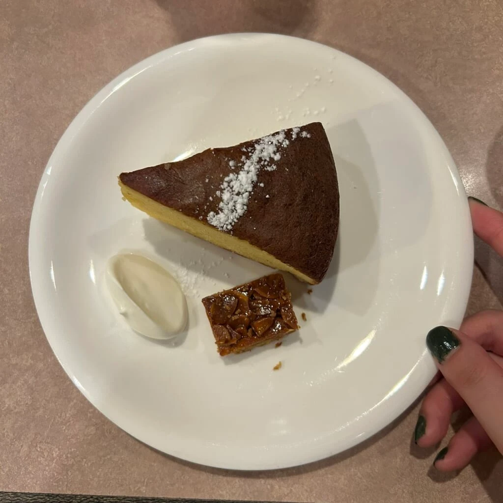 バターケーキを上から撮影した画像。