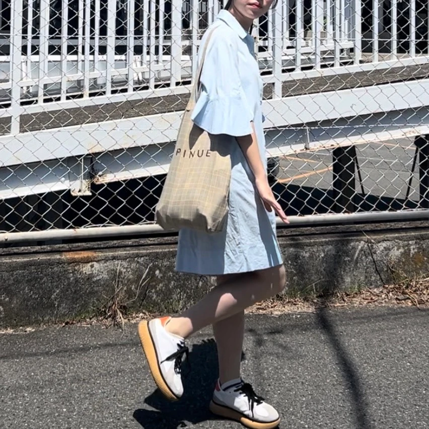 大人カジュアルな夏の通学コーデ　シャツワンピース
