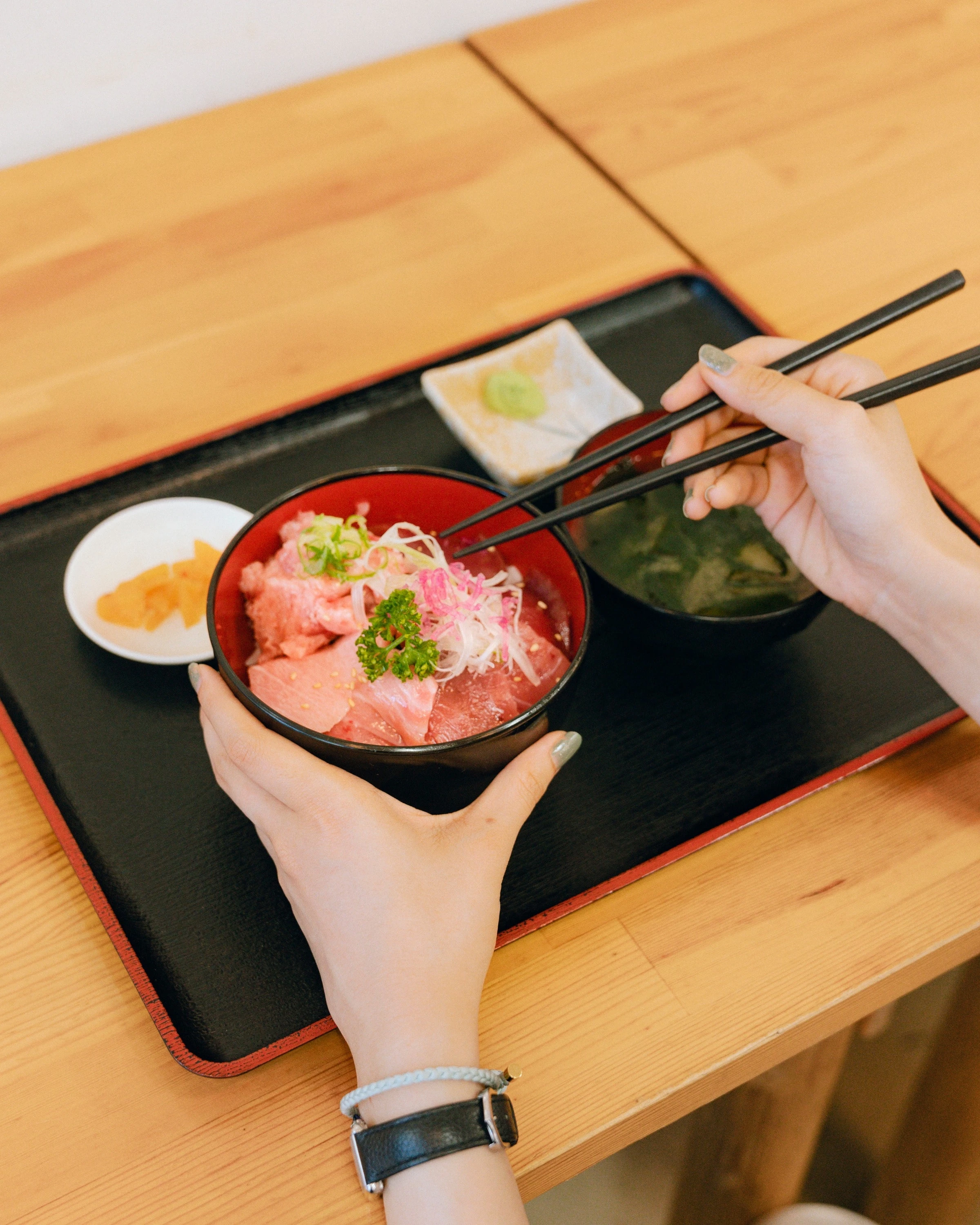 小松まぐろ専門店のみんな丼