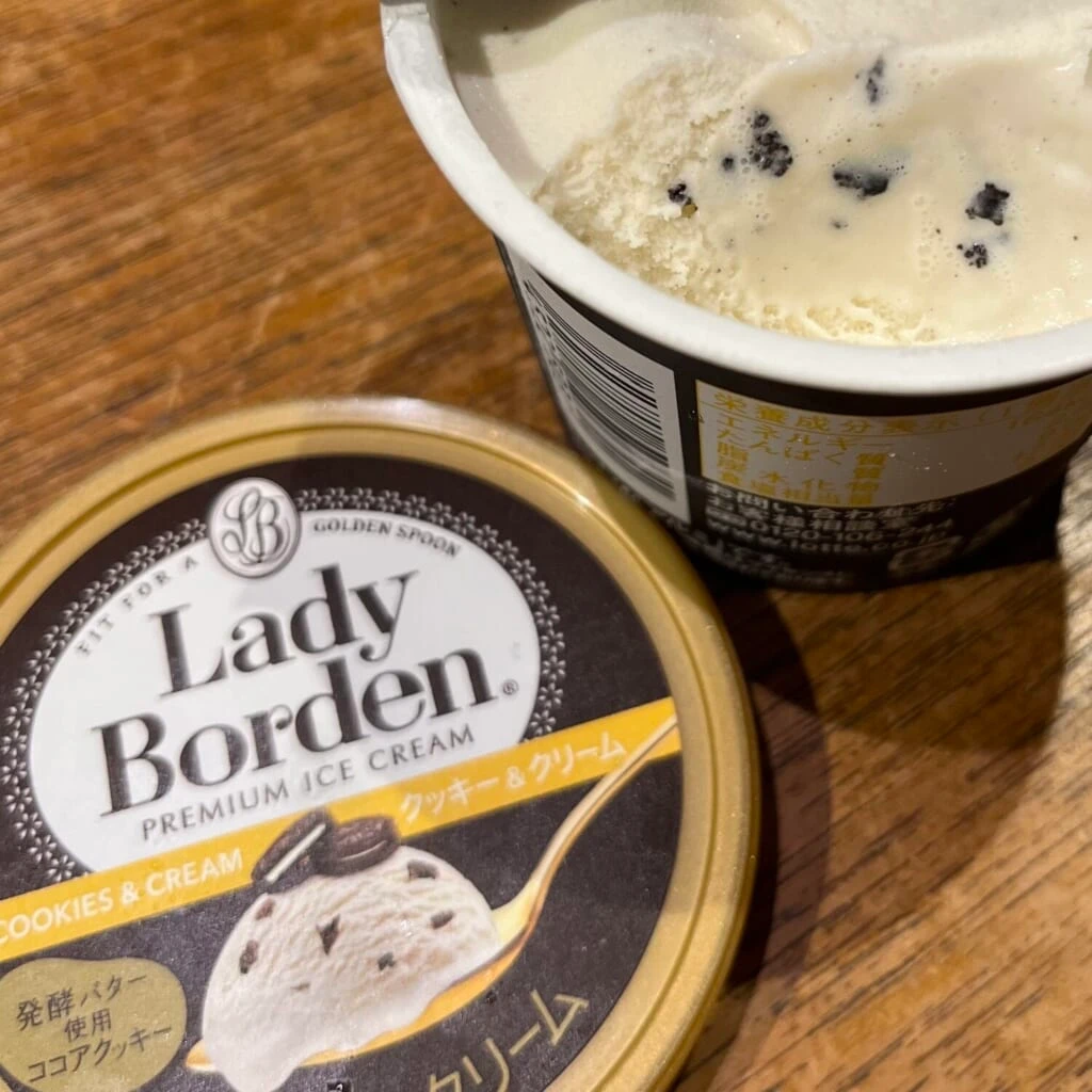 Lady Borden レディボーデン クッキー&クリーム
