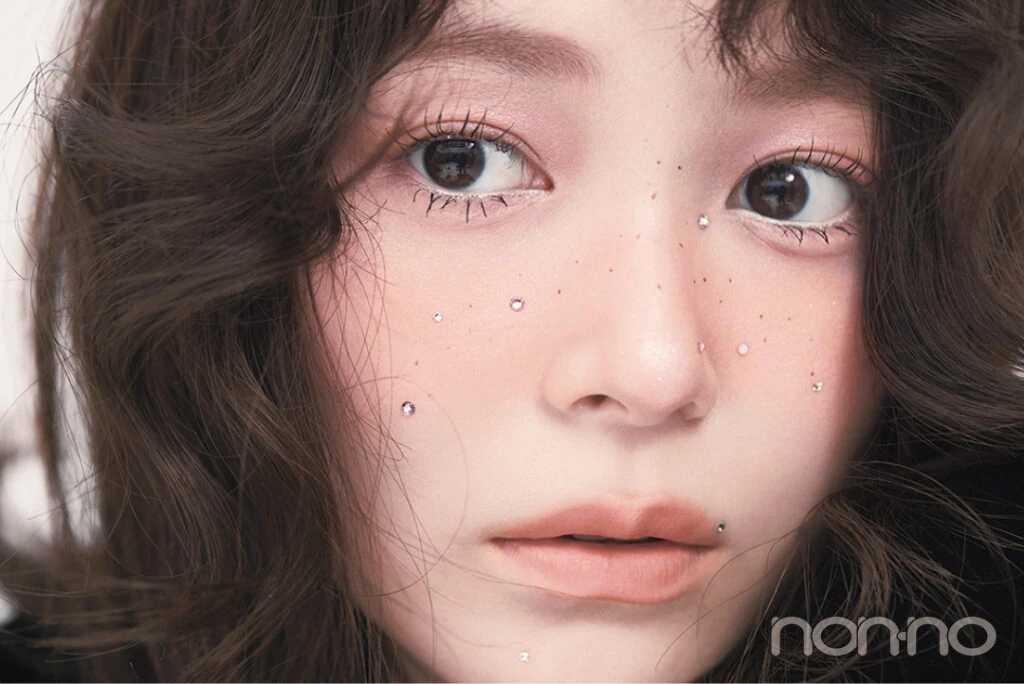 久間田琳加のNARSブラッシュ Nチークメイクのやり方