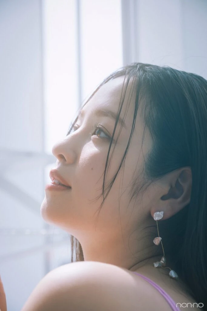 横田真悠の横顔