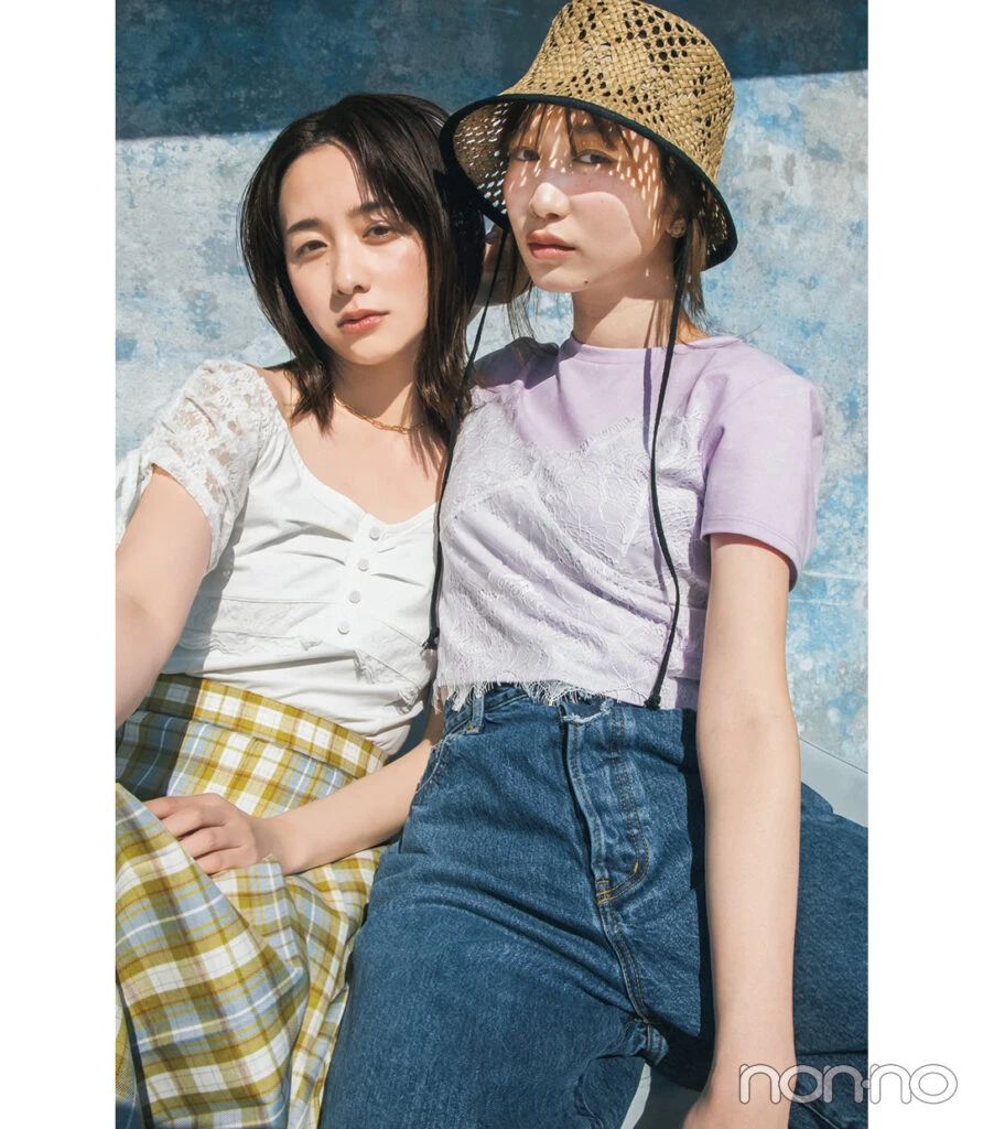 レースTシャツを着た岡本夏美と堀田真由3
