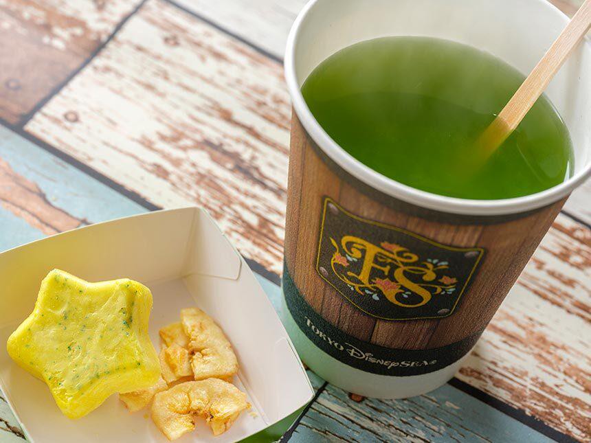 ファンタジースプリングス食べ歩き新メニュー「ピクシーダスト・ホットドリンク(キウイ&バナナ)」