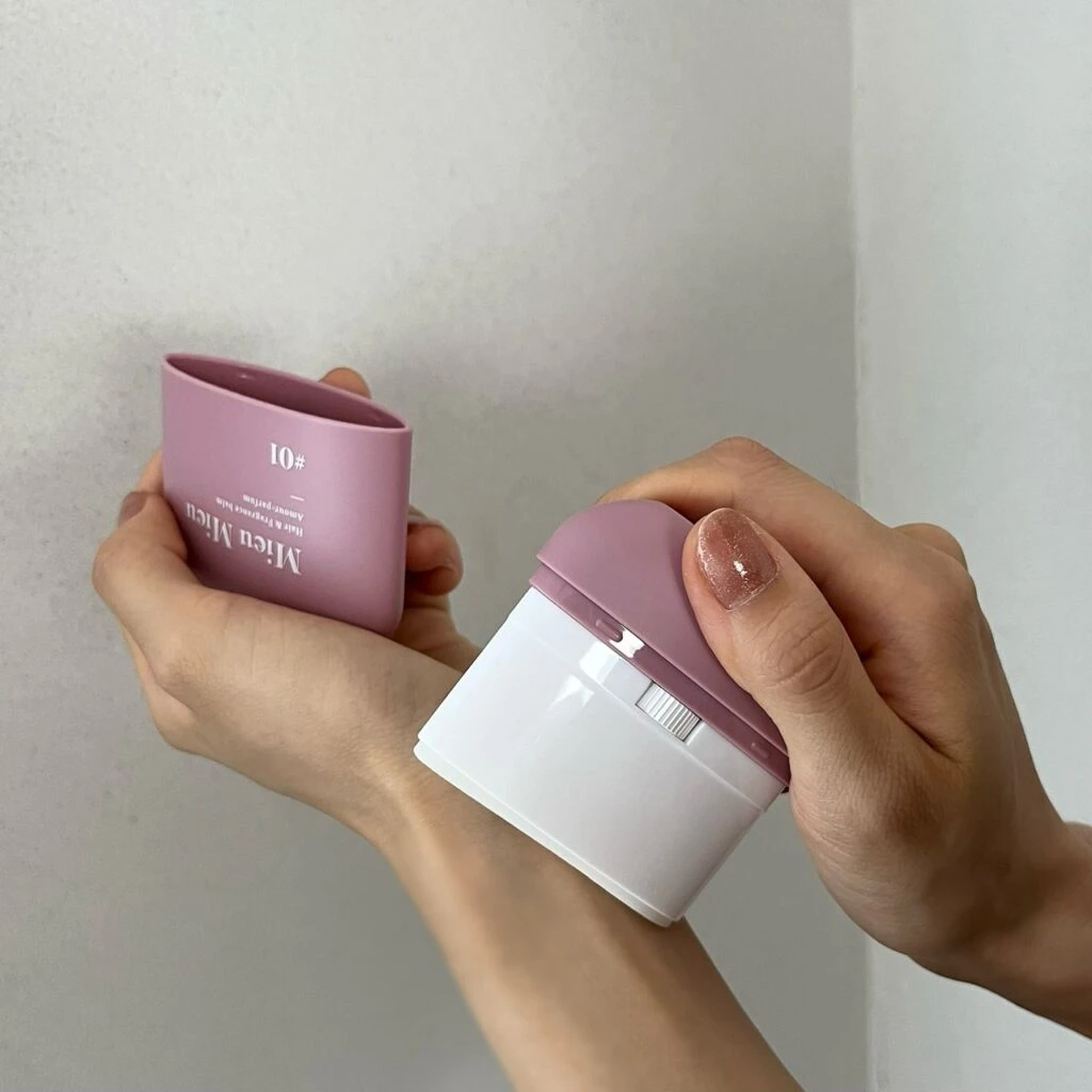 Mieu Mieu（ミュミュ） エスティック 練り香水としての使用例