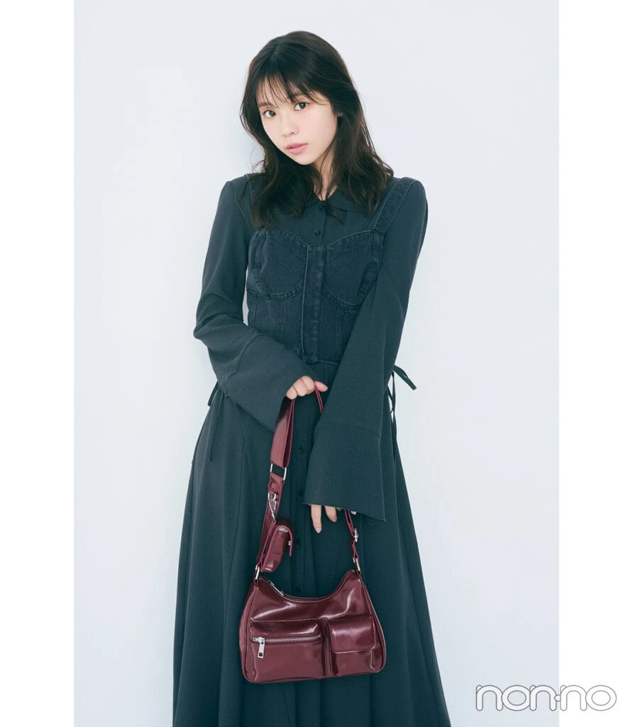 菊地姫奈の黒髪に合うベーシックカラー