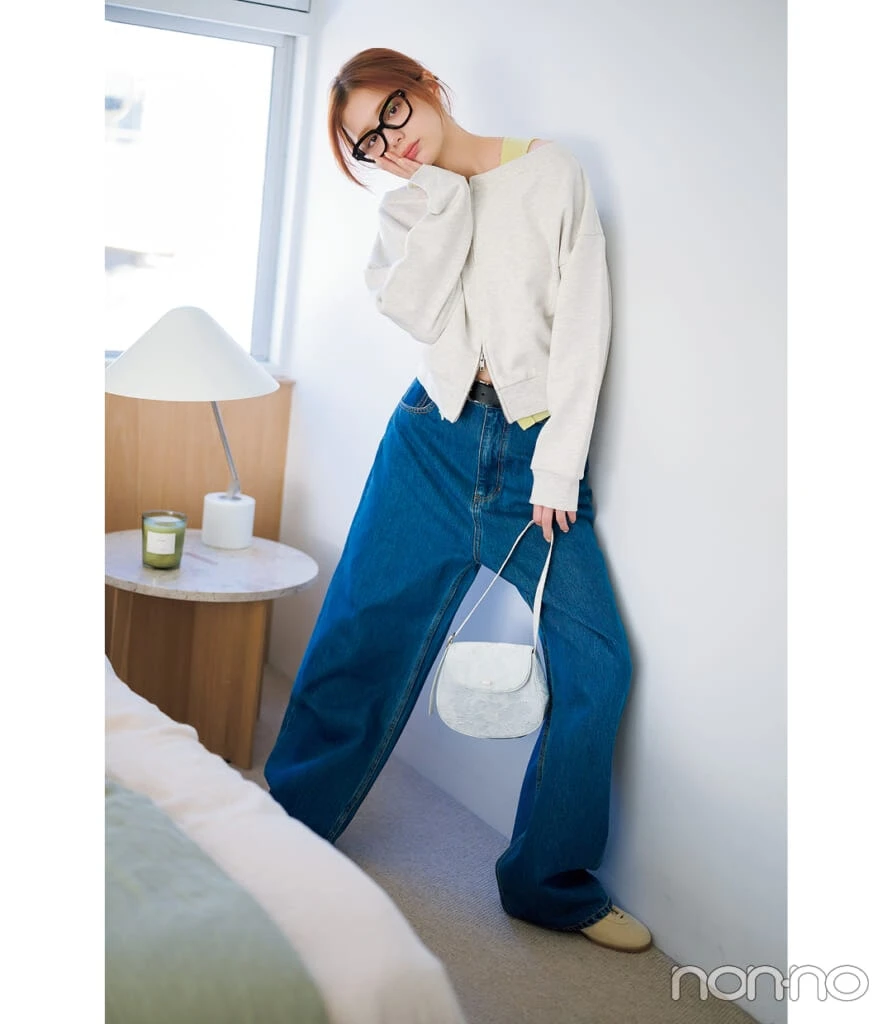 TODAYFUL
Cary’s Denimをはいた紺野彩夏のデニムコーデ