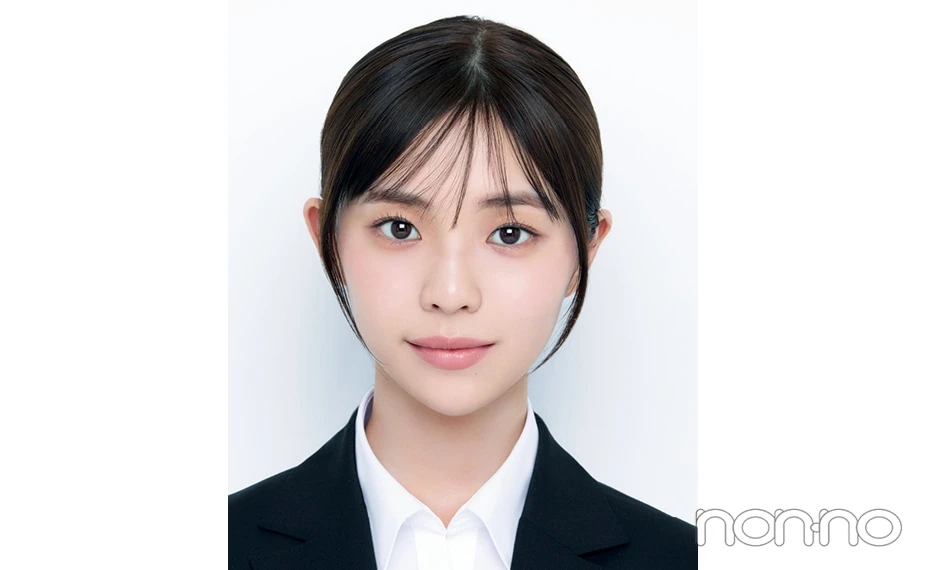 菊地姫奈の証明写真メイクのルールモデルカット42