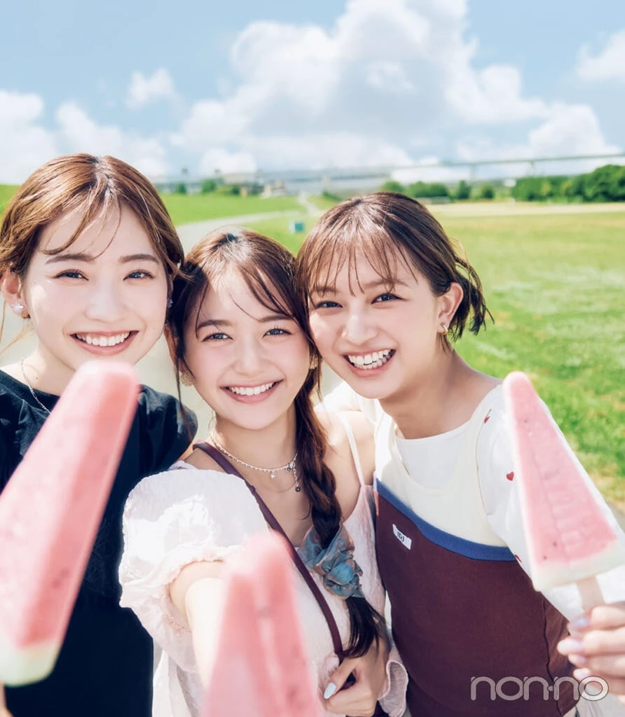 村上なずな、加藤栞、佐藤和奏の夏着回しモデルカット2-2