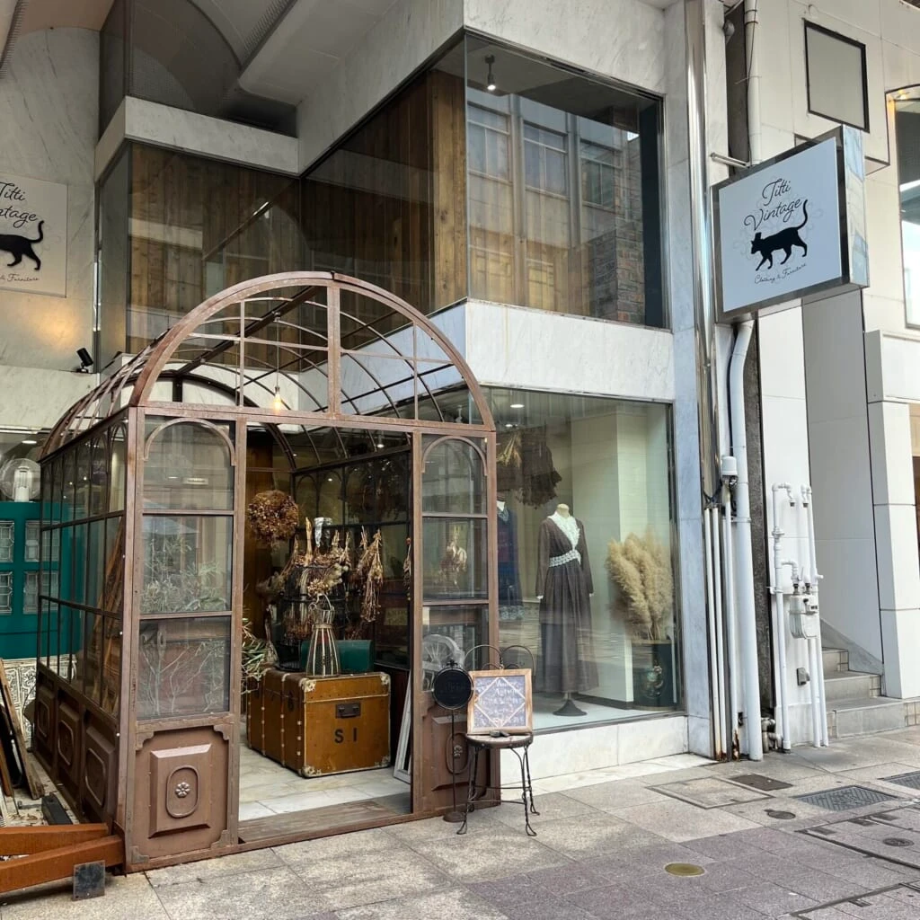 Titti Vintage ショーウィンドウ