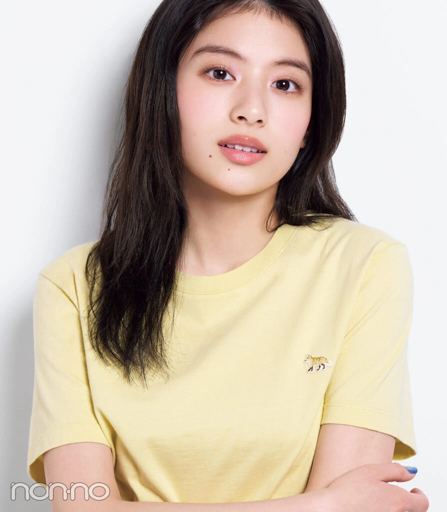 出口夏希のノンノモデルのTシャツcollectionモデルカット