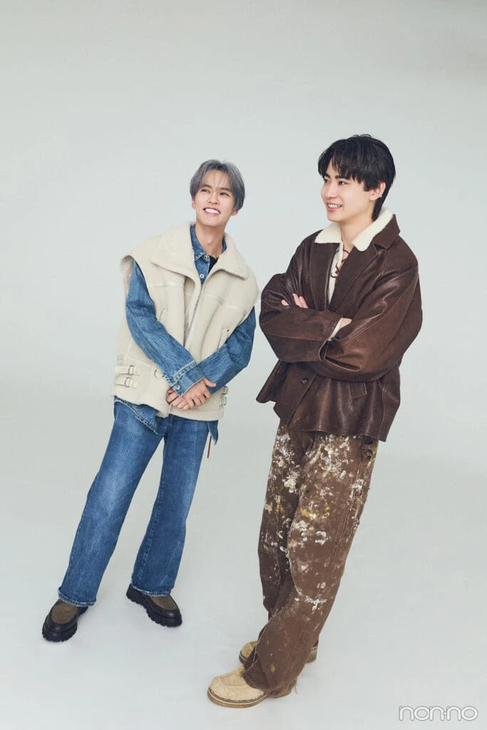奥野壮と豊田裕大の笑顔のツーショット