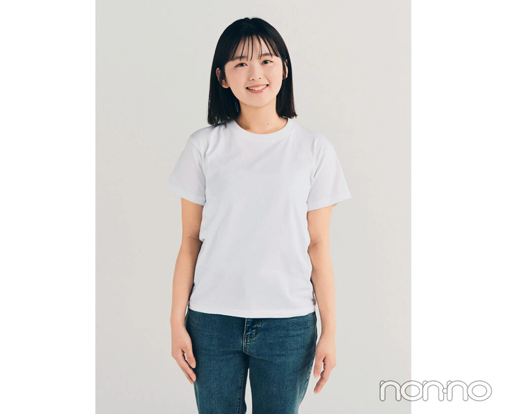 ユナイテッドアスレ 6.2オンス プレミアム Tシャツの着用写真