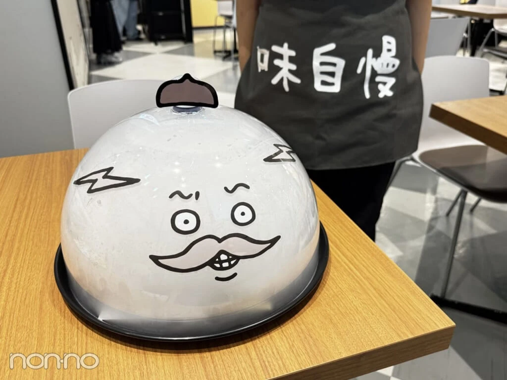 映画ちいかわカフェ「島二郎のカツカレーと貝汁」ギミック